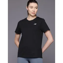 New Balance Sport Essentials Heathertech T-Shirt-picture-39