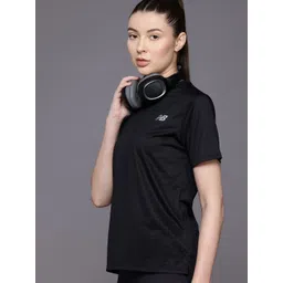 New Balance Women Reflective Detail T-shirt-picture-35