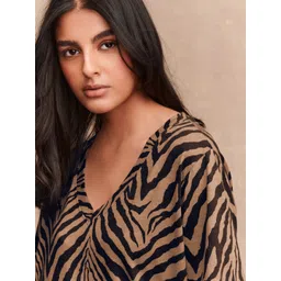 NEXT Animal printed V-Neck Top image 3