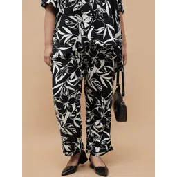 Nexus by Lifestyle Women Printed Trousers-picture-33