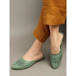 nidima Women Flats Sandal-picture-19