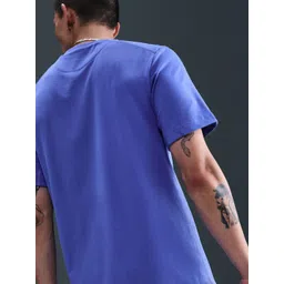 Nike Dri-FIT Primary Men's Training T-Shirt image 2