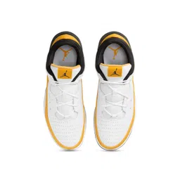 Nike Men Jordan Max Aura 5 Shoes image 3