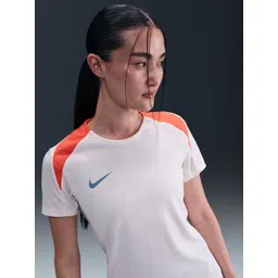Nike Strike Women's Dri-FIT Short-Sleeve Football Top-picture-41