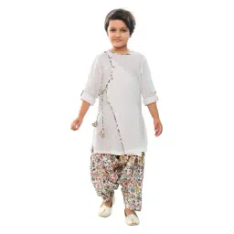 Nino Bambino Kids White Printed Full Sleeves Angrakha Kurta with Salwar-picture-36