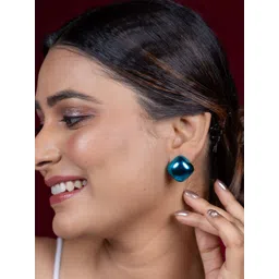 Niscka Contemporary Studs-picture-30