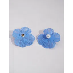 Niscka Pearls Studded Floral Shaped Studs image 3