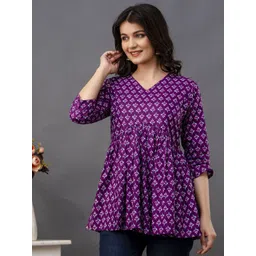 NISHABD Women Floral Printed Pure Cotton Three-Quarter Sleeves V-Neck Regular Top-picture-36