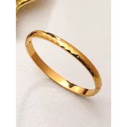 Nitant Women Kada Bracelet image 5