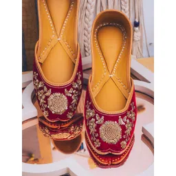 NR By Nidhi Rathi Women Maroon Embellished Mojari Flats-picture-21