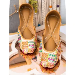 NR by Nidhi Rathi Women's Multicolor Ethnic Juttis-picture-15