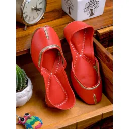 NR by Nidhi Rathi Women's Red Ethnic Juttis-picture-35