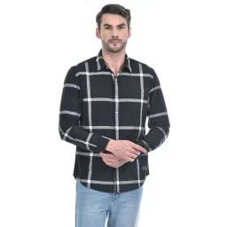 Numero Uno Black Cotton Slim Fit Checks Shirt-picture-28