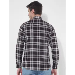 Numero Uno Men Opaque Checked Casual Shirt image 5