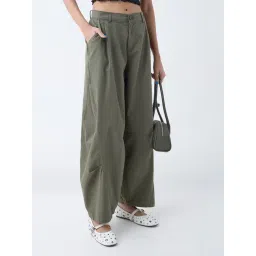 nuon women Nuon by Westside Olive Mid-Rise Cotton-Blend Baggy Trousers-picture-32