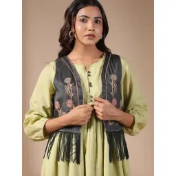 Nyaro Black Embroidered Jacket-picture-38