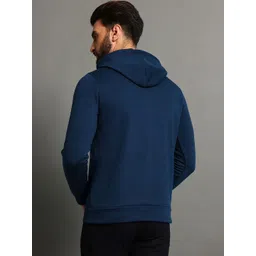 OAKWYN Men Printed Hooded Sweatshirt image 2