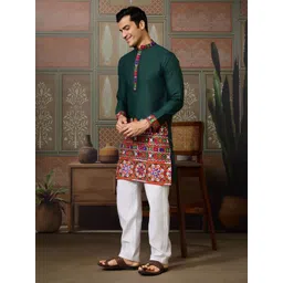 Odette Men Green Cotton Blend Embroidered Stitched Kurta image 5