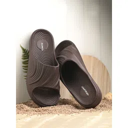 OFF LIMITS Men Solid Rubber Slip-On-picture-19