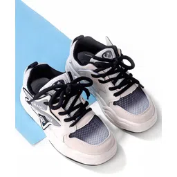 Oh! Pair Sneakers Shoes With Lace Up & Star Applique -Black-image-37