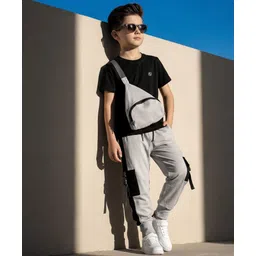 OLLINGTON ST. Cotton Knit Half Sleeve T-Shirt & Joggers Set with Bag- Black-image-7