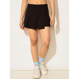 ONLY High-Rise Pleated Mini Skorts-picture-11
