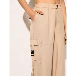 ONLY Women High-Rise Cargos Trousers image 4