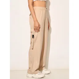 ONLY Women High-Rise Cargos Trousers image 2