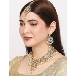 OOMPH Gold Jadau Kundan Ethnic Choker Necklace Set with Drop Earrings & Maangtikka-picture-24