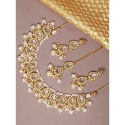 OOMPH Gold Kundan & Pearls Jadau Choker Necklace Set with Drop Earrings & Maangtikka-picture-23
