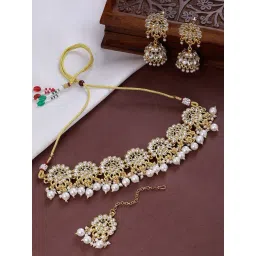 OOMPH Gold Kundan Necklace, Earring & MaangTikka Set-picture-15