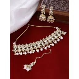 OOMPH Gold Kundan Necklace, Earring & MaangTikka Set-picture-14
