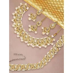 Oomph Jewellery Gold Kundan & Pearls Jadau Ethnic Choker Necklace Set with Drop Earrings, Maangtikka & Hair Chain For Women & Girls Stylish Latest Birthday & Anniversary Gift-picture-29