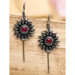 OOMPH Silver Floral Ear Cuff Earrings image 1