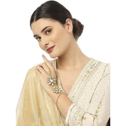 OOMPH Women Kundan Ring Bracelet image 4