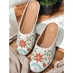 OPIVE FASHION HUB Women Printed Mules with Bows Flats-picture-42
