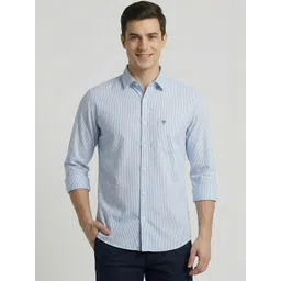 OQUENT Men Standard Striped Casual Shirt-picture-26