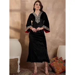 Orchid Blues Embroidered Flared Sleeve Velvet A-Line Midi Dress-picture-41