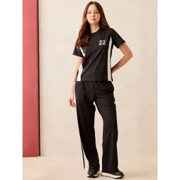 Outzidr Round Neck T-shirt With Trousers-image-33