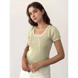 Outzidr Women Vertical Striped Scoop Neck Top-picture-12