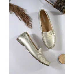 Overdrive Women Textured Leather Loafers-picture-23