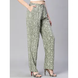 Oxolloxo Women Floral Printed Relaxed Loose Fit Easy Wash Trousers image 4