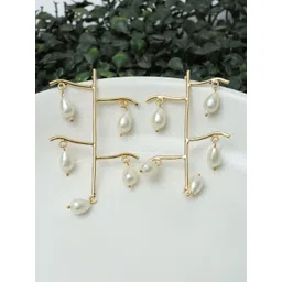 Ozanoo Gold-Plated Artificial Beaded Contemporary Shaped Drop Earrings-picture-29