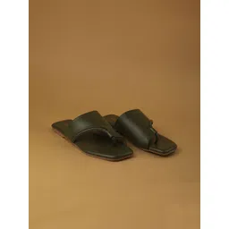 Ozuri Women Open Toe Flats-picture-32