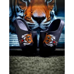 Pampy Angel Men Black Flip Flops-picture-24