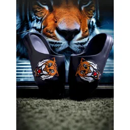 Pampy Angel Men Black Flip Flops-picture-42