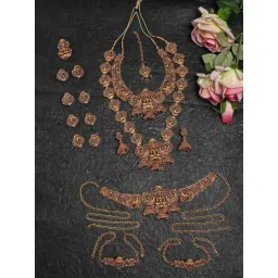 Panash Gold Plated Kundan Studded Peacock Shaped Temple Layered Jewellery Set-picture-18