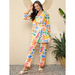 PANIT Off White Floral Printed V-Neck Three-Quarter Sleeves Top With Trouser-image-44