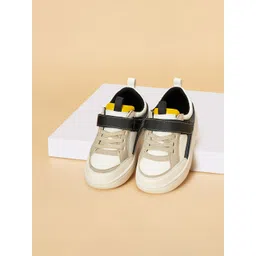 Pantaloons Junior Boys Colourblocked PU Sneakers-picture-31