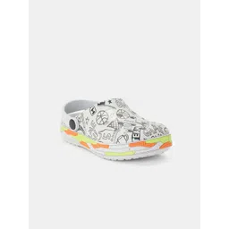 Pantaloons Junior Boys Printed Clogs-picture-17